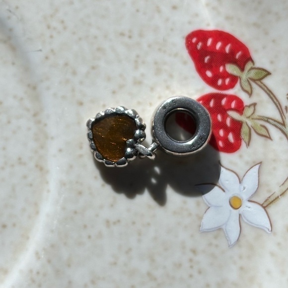 Pandora genuine cognac heart retired heart charm - Picture 3 of 7